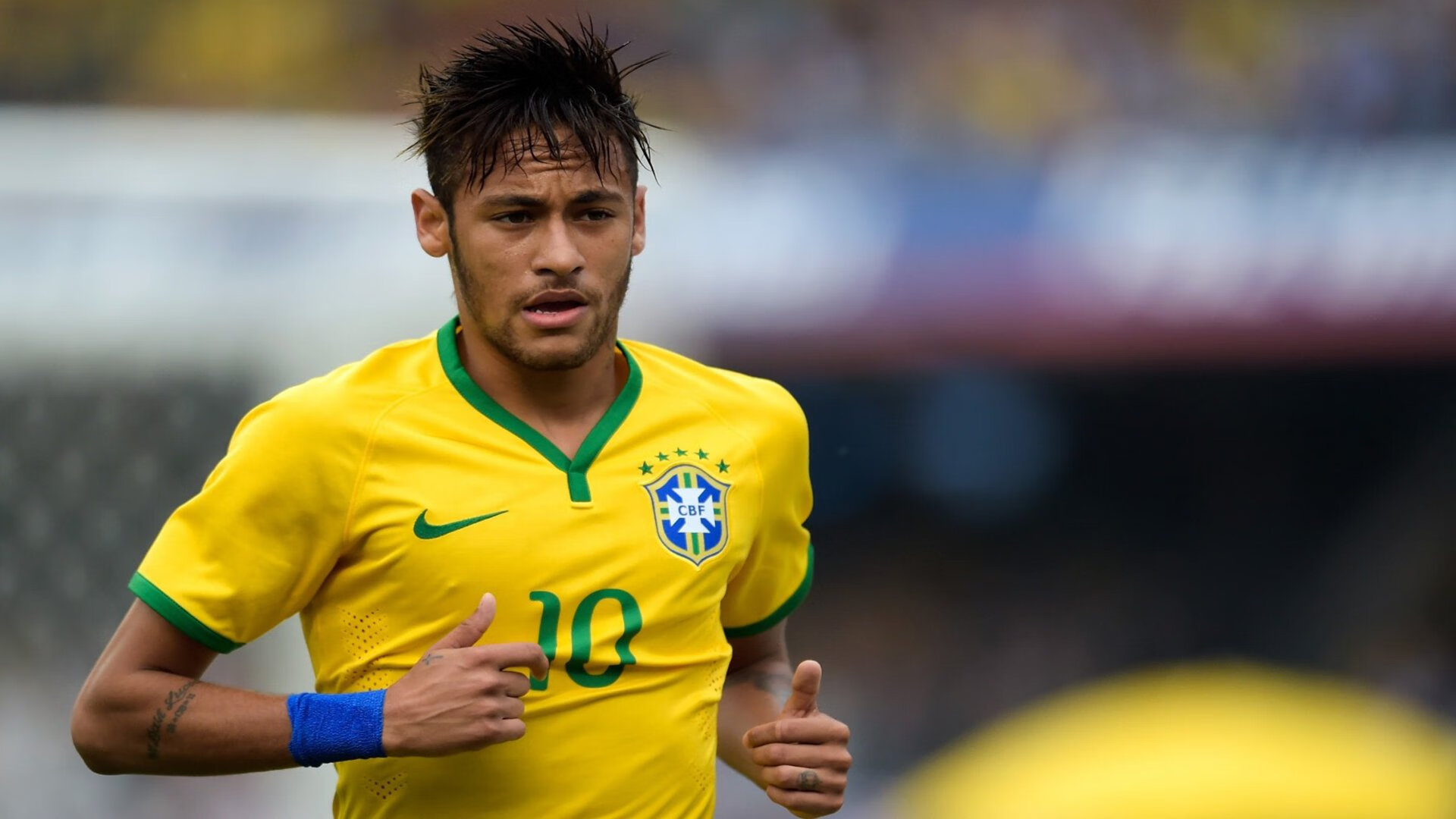 主力球员稳定性成为球队常规赛表现关键，足球稳定性